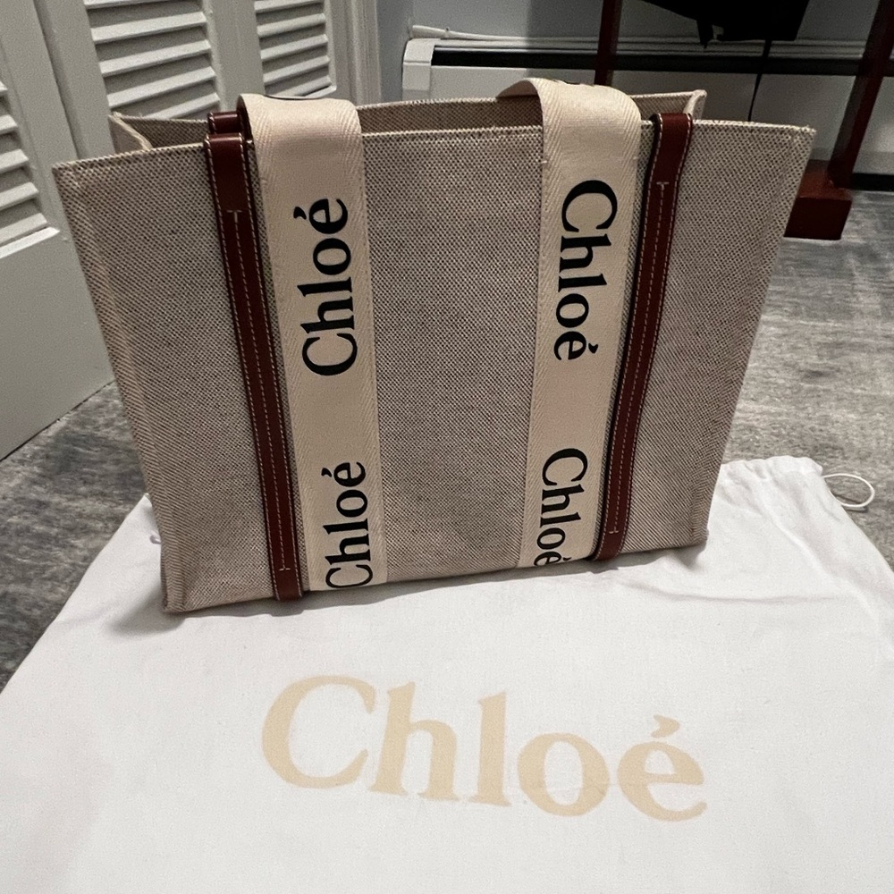 Chloe Medium Woody Tote